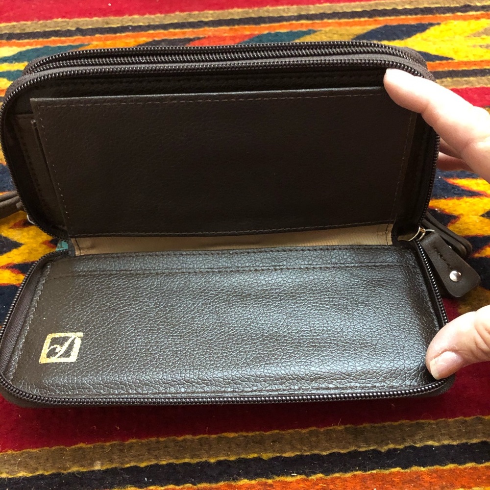 SALE  Stone Mountain Wallet/Wristlet- NWT - Picture 10 of 16